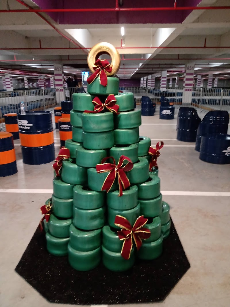 Foto de S2 Kart Racing no Shopping Jockey Plaza Curitiba - Pista de Kart Indoor